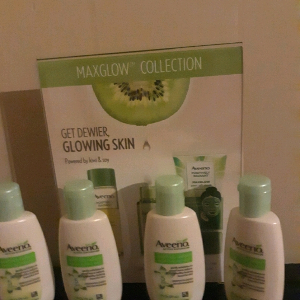 Aveeno Positively Radiant